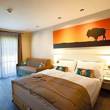 Safari - Bison * Borovany (Ceske Budejovice)